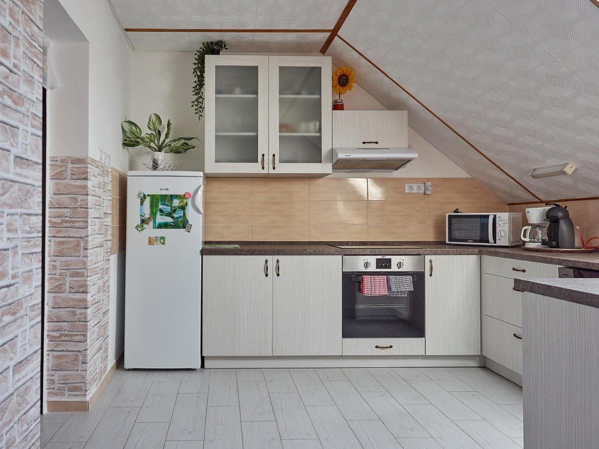 Hoffman Apartment Балатонсарсо Екстер'єр фото